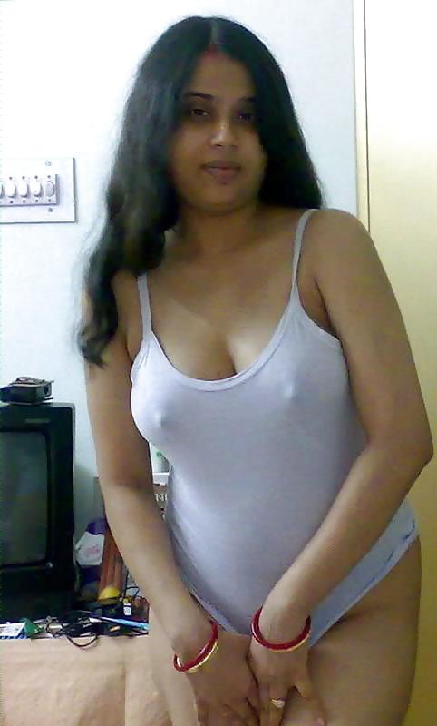 25P INDIAN WIFE GUNJAN -INDIAN DESI PORN SET 8.9