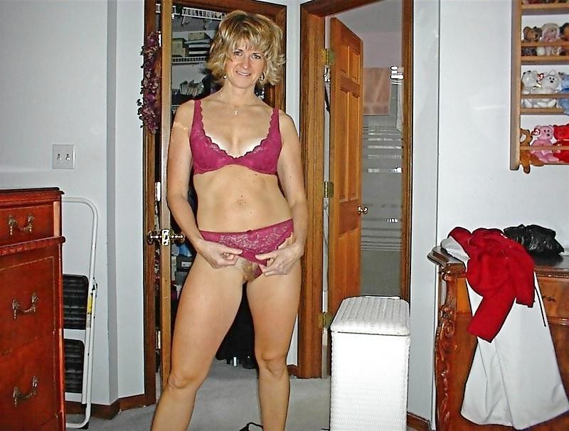 25P MILF Flashing - 63