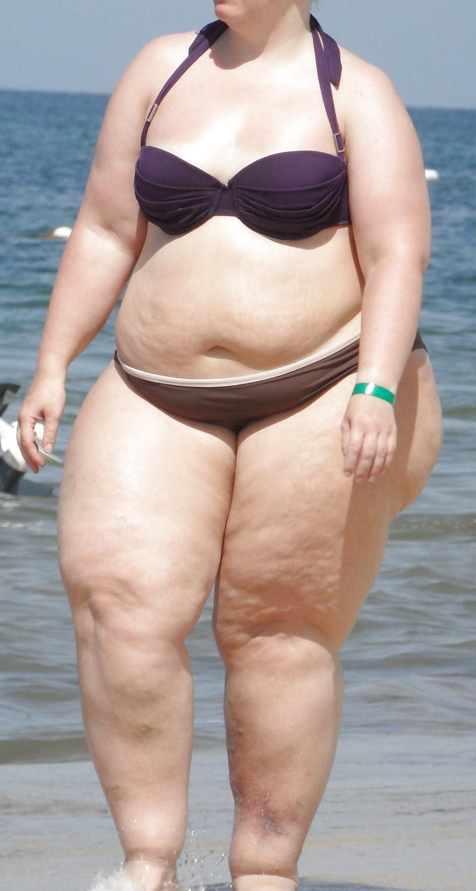 22P Voyeur pics beach holiday 2014