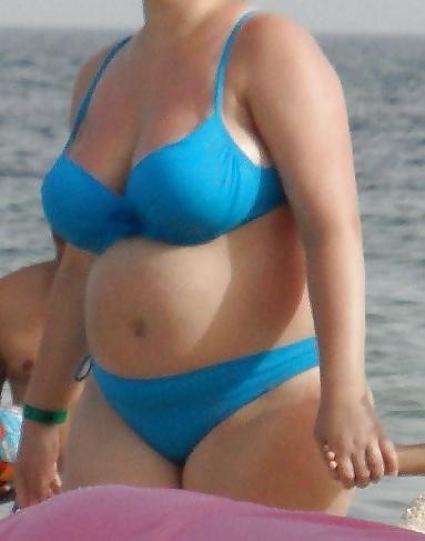 22P Voyeur pics beach holiday 2014
