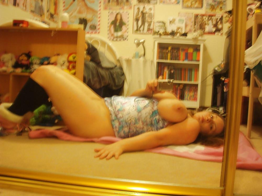 25P Big woman, big tits...