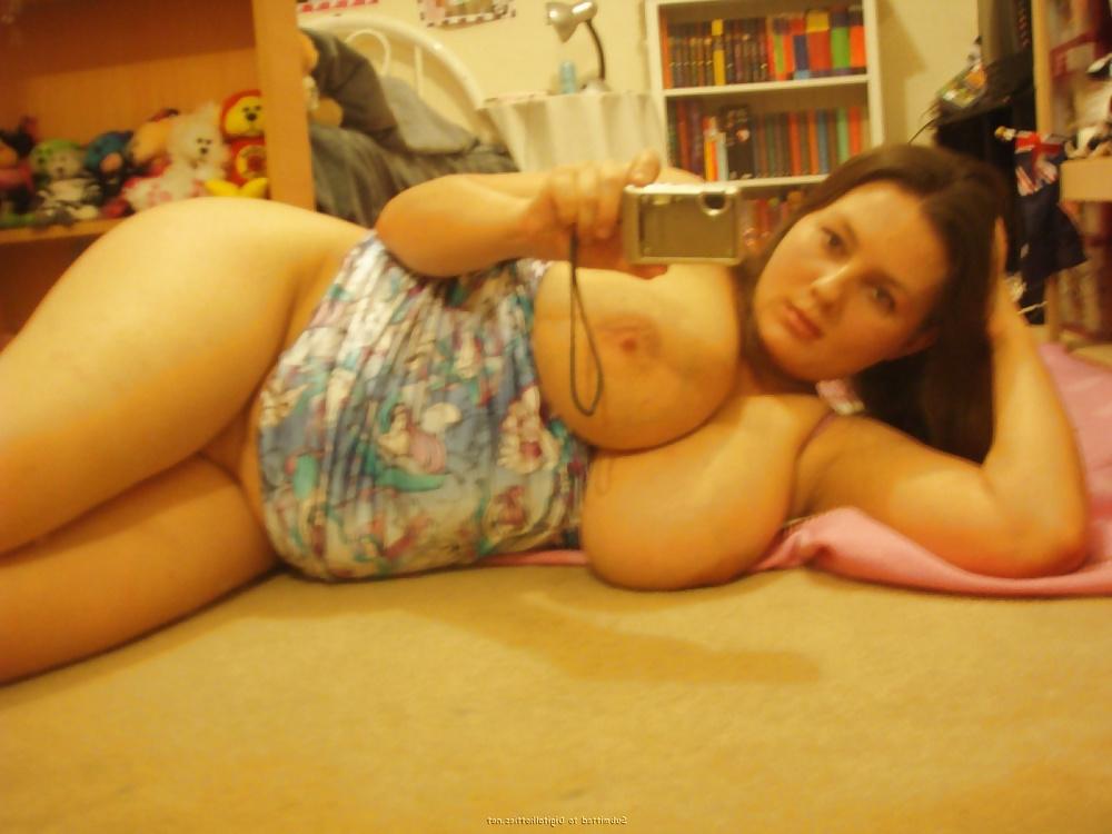 25P Big woman, big tits...