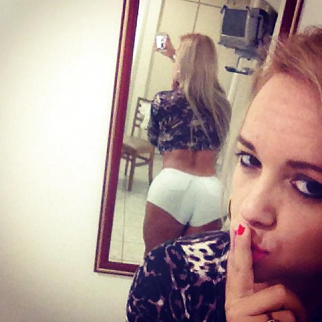 14P Blond fitness amateur II