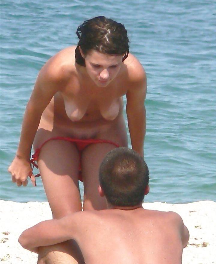 25P A good beach day