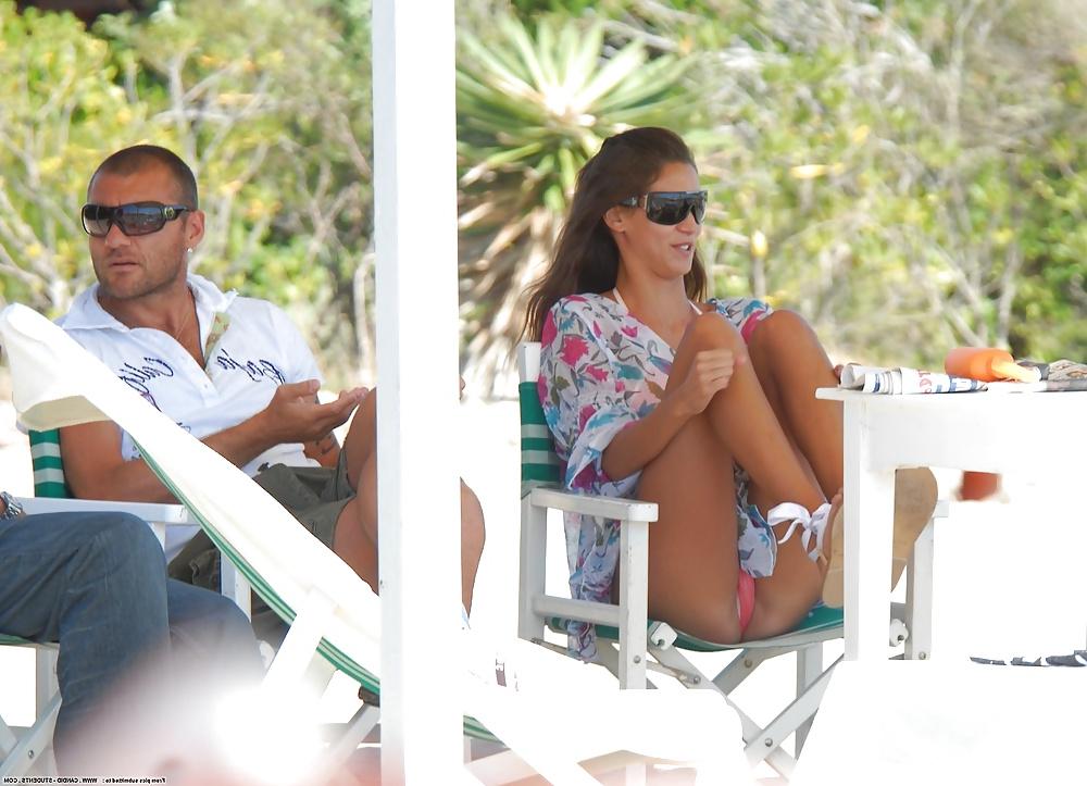 25P Upskirt, Flashing, candid images from girls and matures