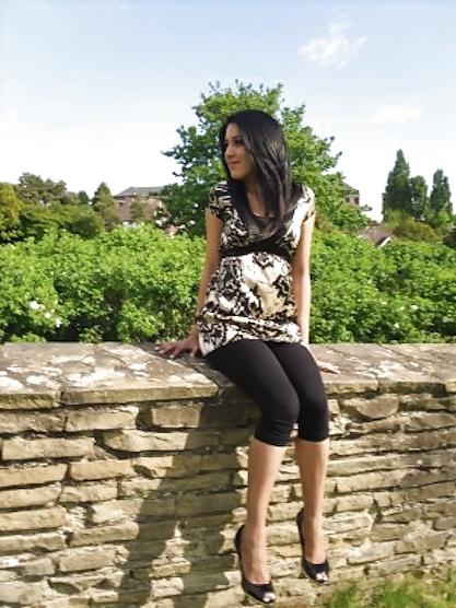 25P Mevish: Young Pakistani Milf -FOR COMMENTS