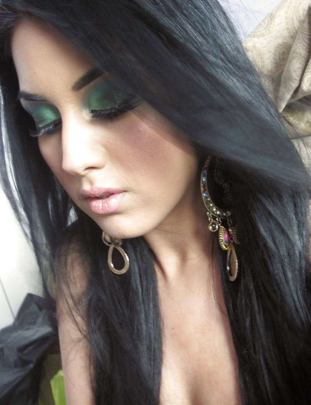 25P Mevish: Young Pakistani Milf -FOR COMMENTS