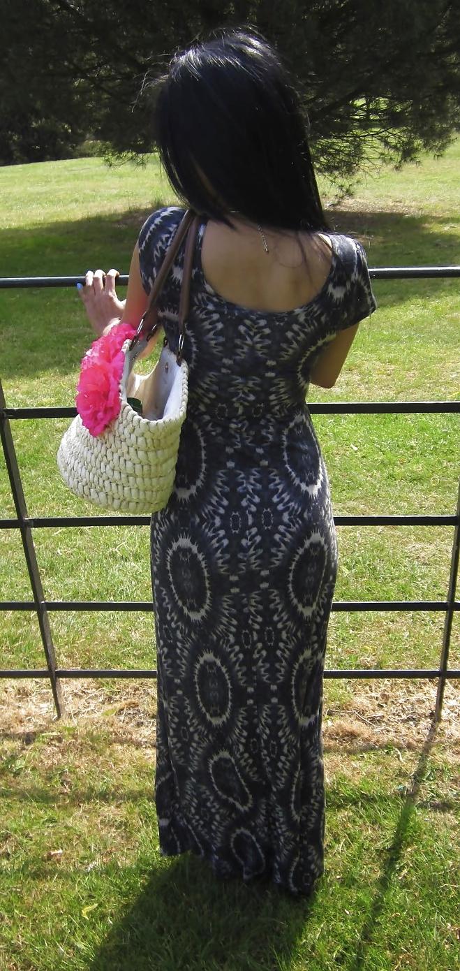 25P Mevish: Young Pakistani Milf -FOR COMMENTS
