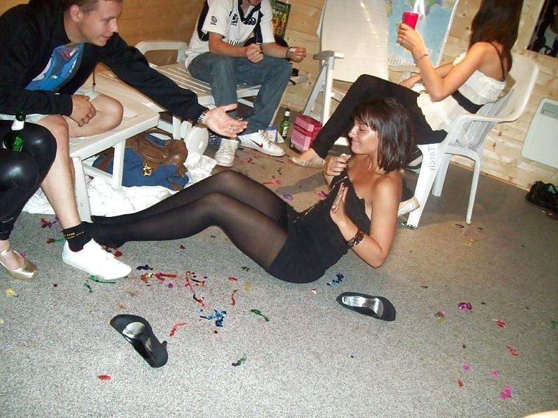 25P Nylon upskirt 36