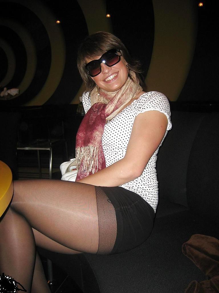 25P Nylon upskirt 36