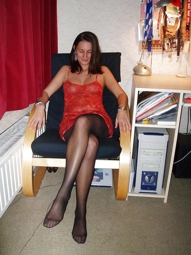 25P Nylon upskirt 36