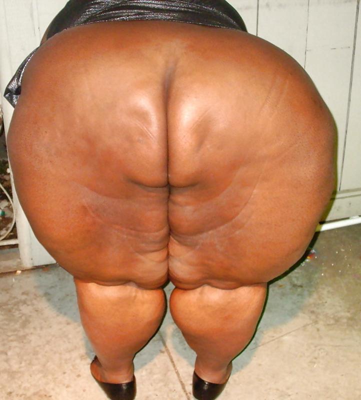 25P Super cute big black beautiful woman