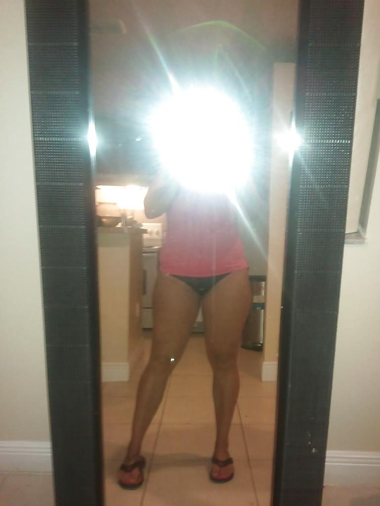 9P Sexy latin chick 