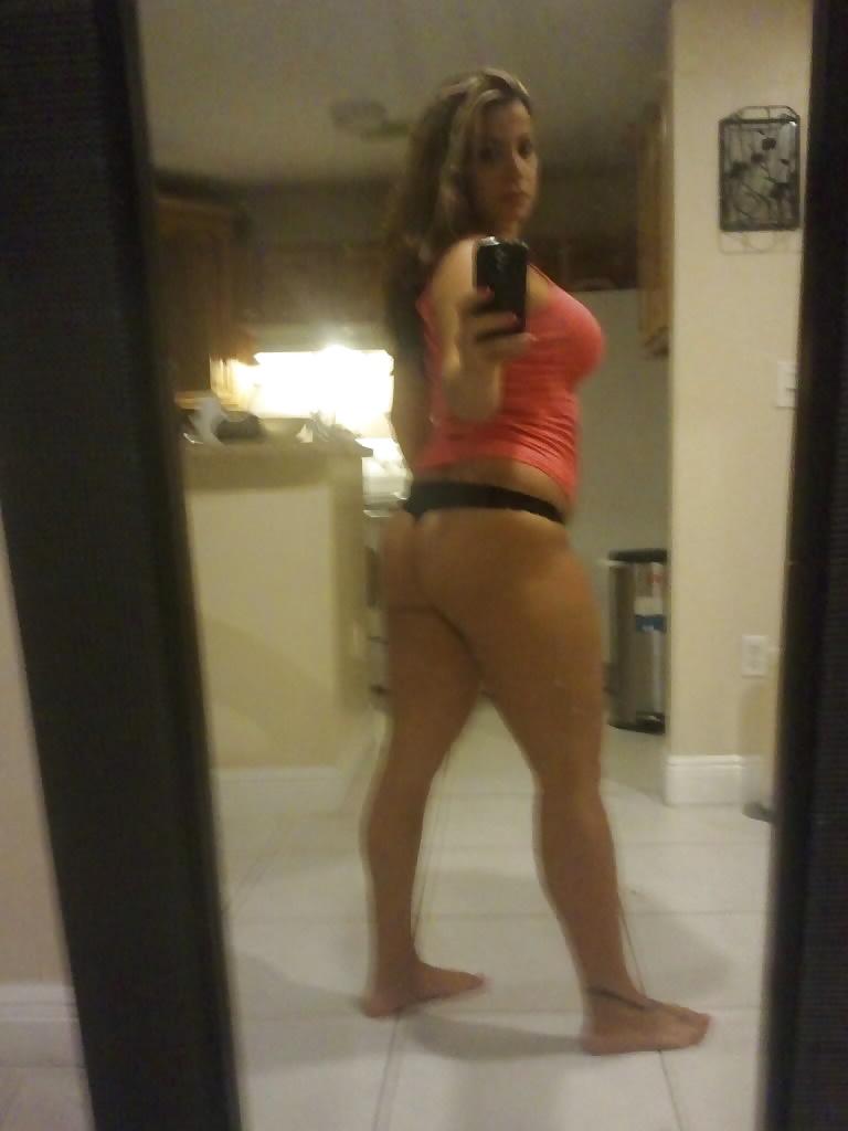 9P Sexy latin chick 