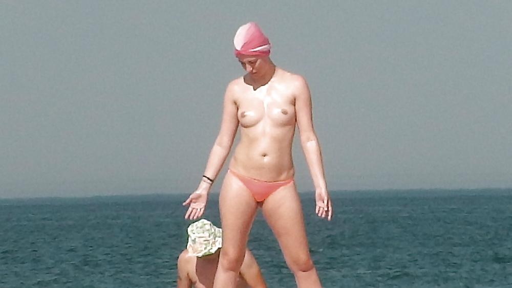 18P Greek beach