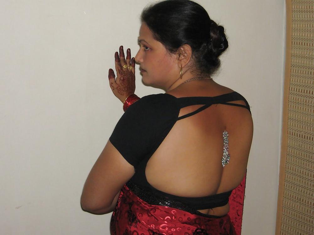 23P INDIAN WIFE SUJATA -INDIAN DESI PORN SET 9.8