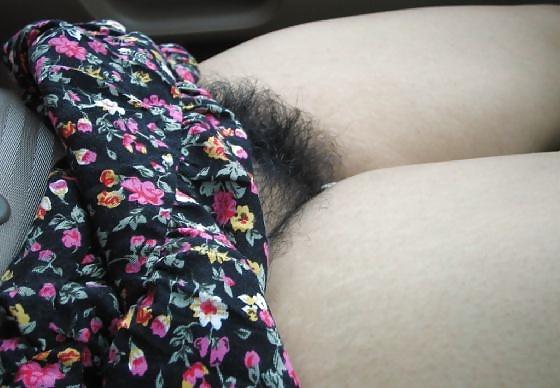 24P Revealing a hairy pussy