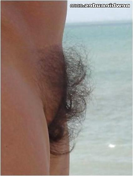 25P Beach pussies 2