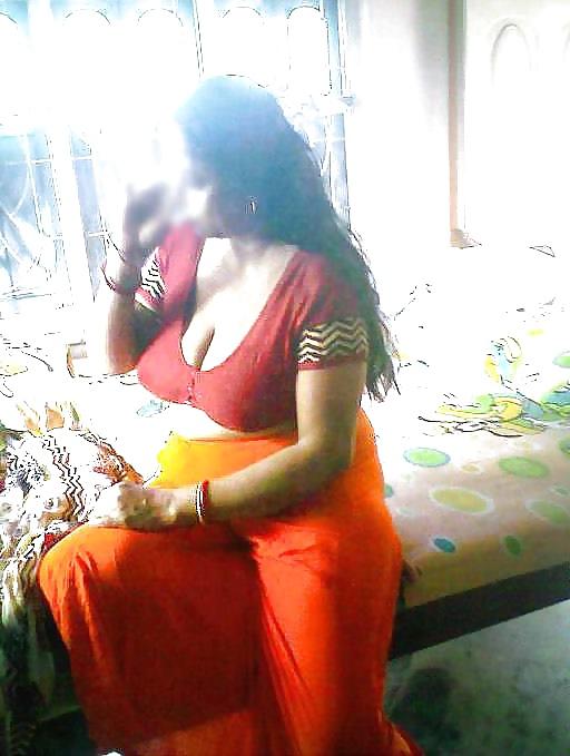 25P Indian Milfs. 