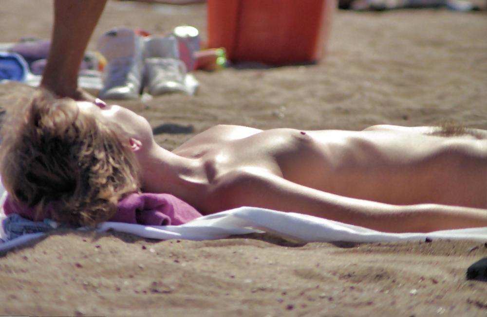 25P A good beach day