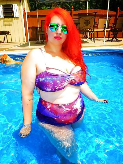 12P NICE SEXY BBWS ON THE BEACH 