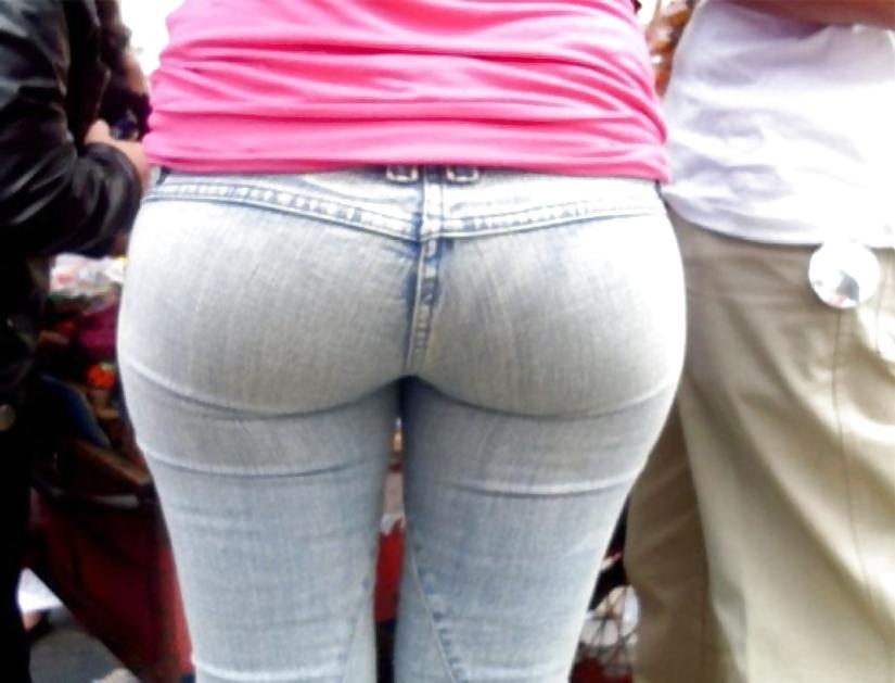 25P Girls in tight pants 24