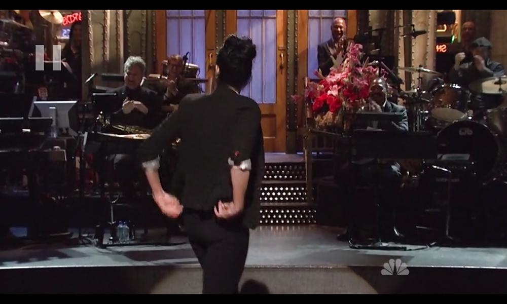 12P Sarah Silverman SNL tight pants