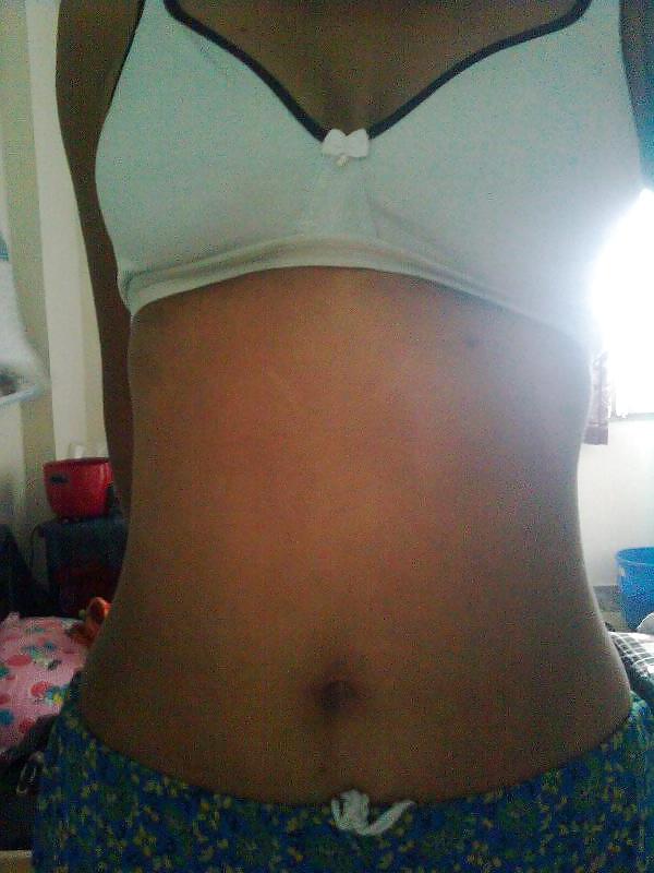 23P Indian college girl selfie