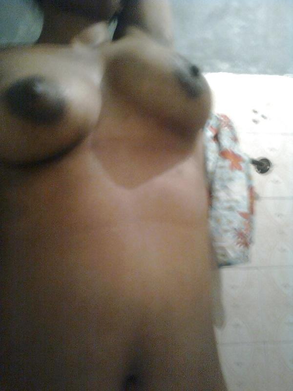 23P Indian college girl selfie