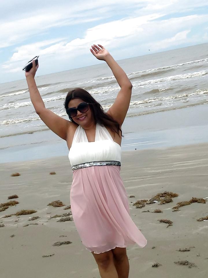11P Bangladeshi Milf Elora Gohor