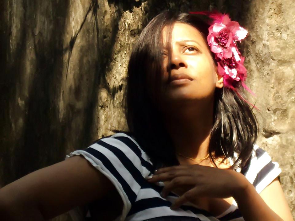 11P Bangladeshi Milf Elora Gohor