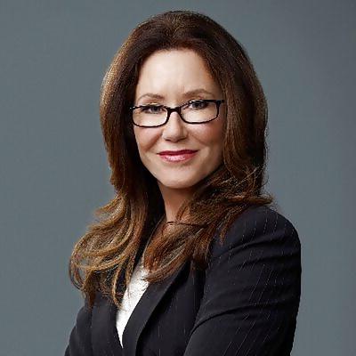 18P Sexy woman in glasses.