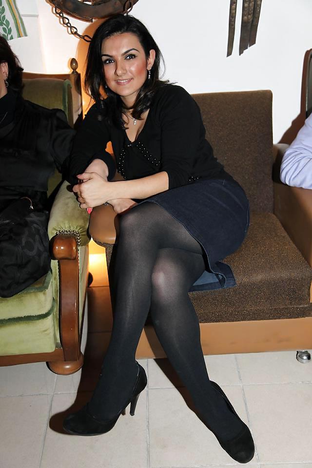 25P Nylon upskirt 31
