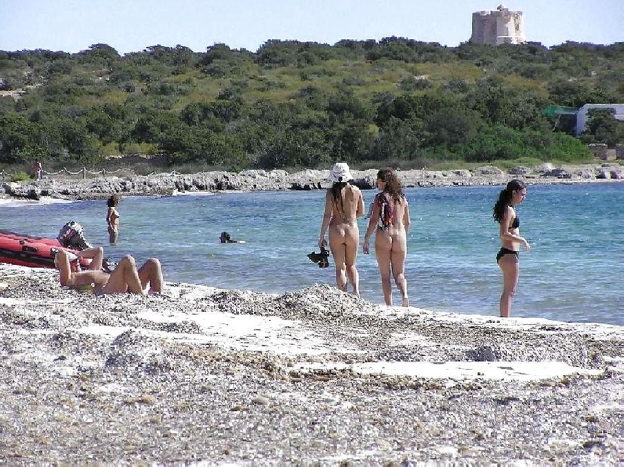 25P Another good beach day