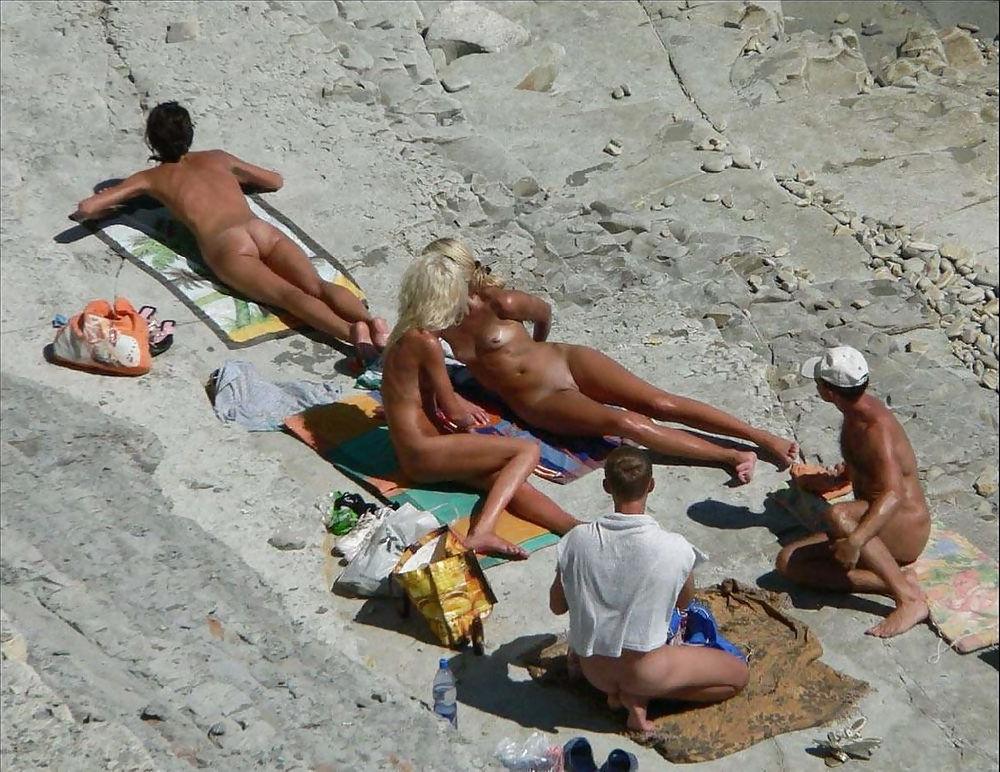 25P Another good beach day