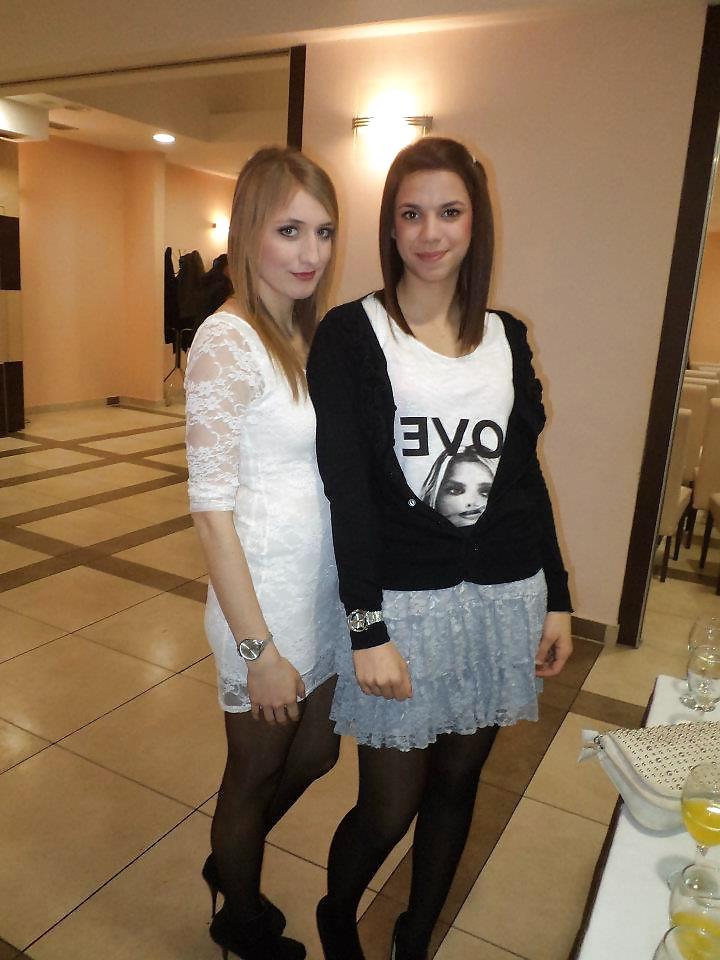 25P Nylon upskirt 32