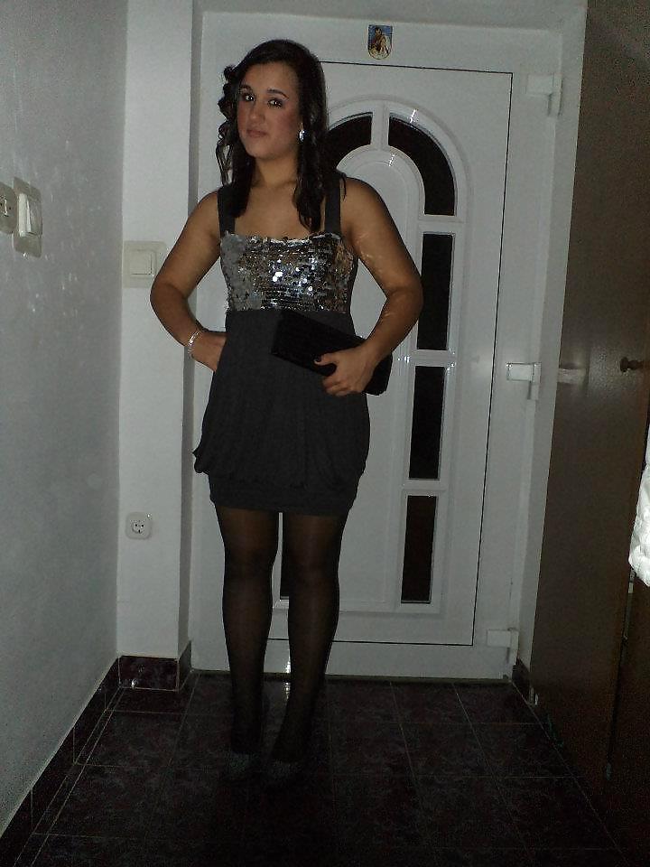 25P Nylon upskirt 32