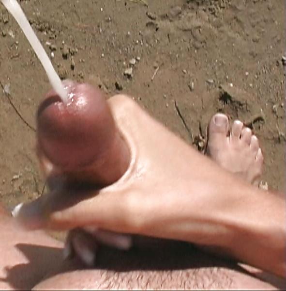 16P My Big Cum With My GF's Hand At The Beach