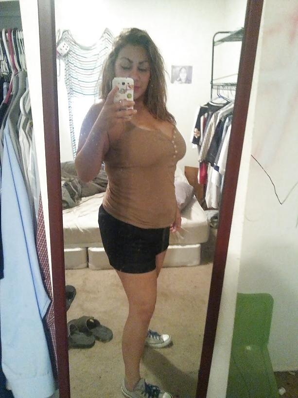 25P Thick big tits latina milf