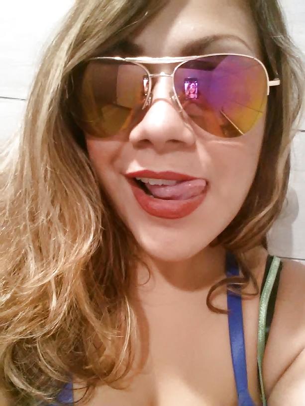 25P Thick big tits latina milf