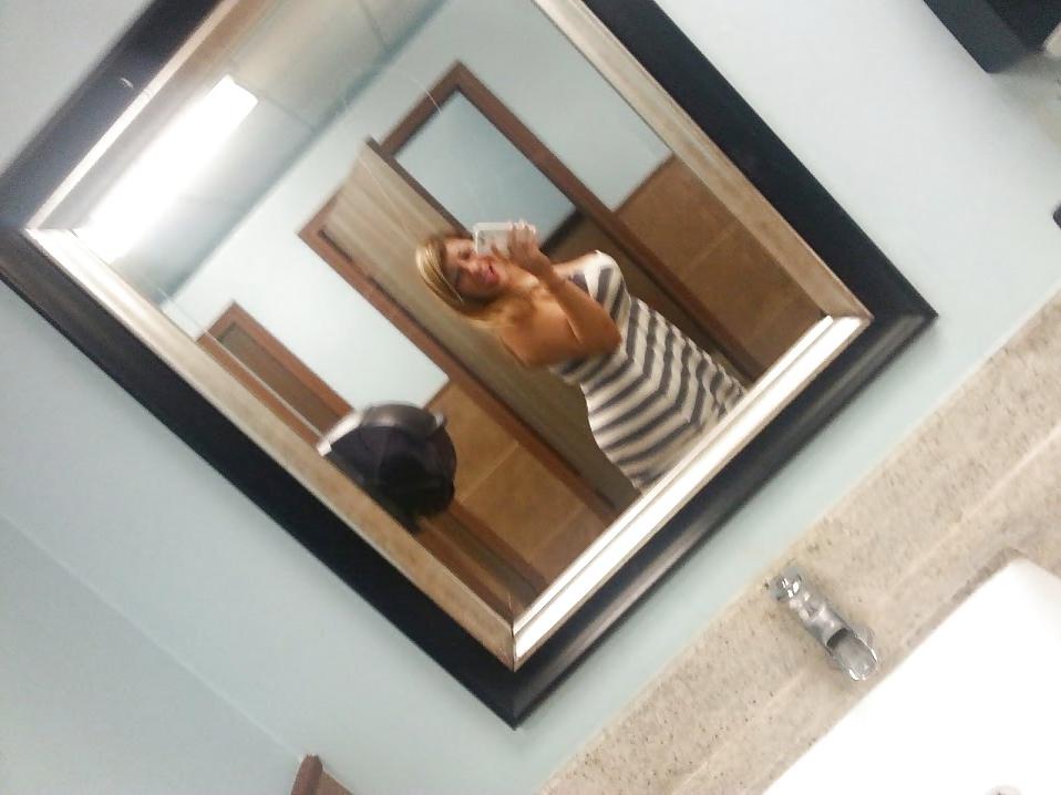 25P Thick big tits latina milf