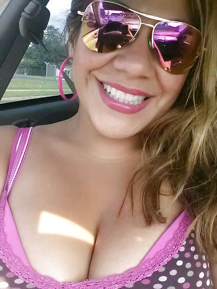 25P Thick big tits latina milf