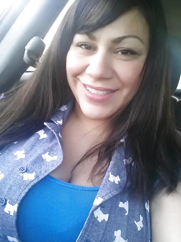 25P Thick big tits latina milf