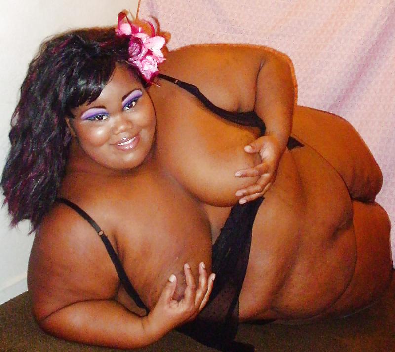 16P More of this super cute big black beautiful woman