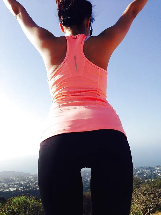 15P Yoga Pants, Ass and Legs