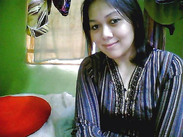 8P Matured & Sexy Malay Milf