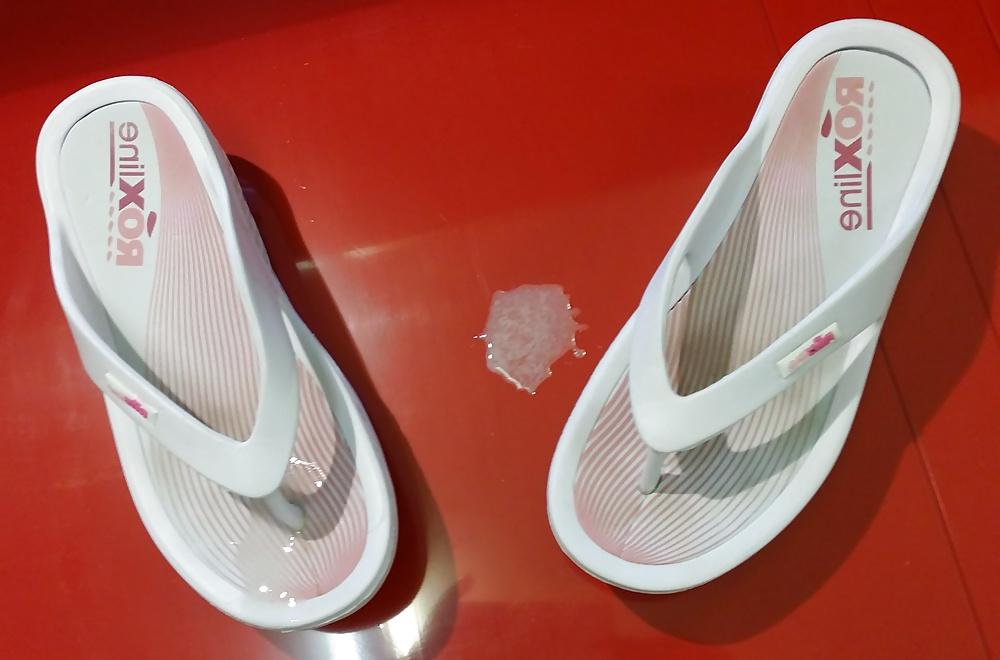 8P Fuck and cum my mother's fitness flip flops summer sandals