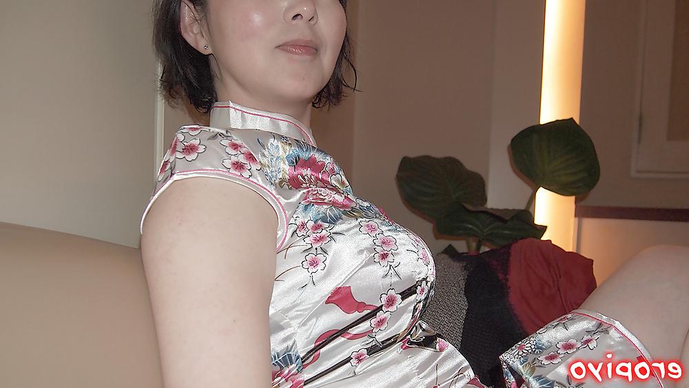 25P Japanese MILF Costume fuck