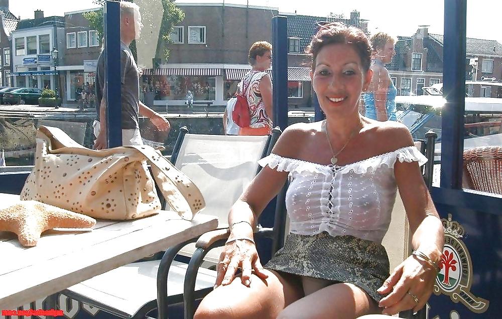 25P Nude flashing slutwear braless girls