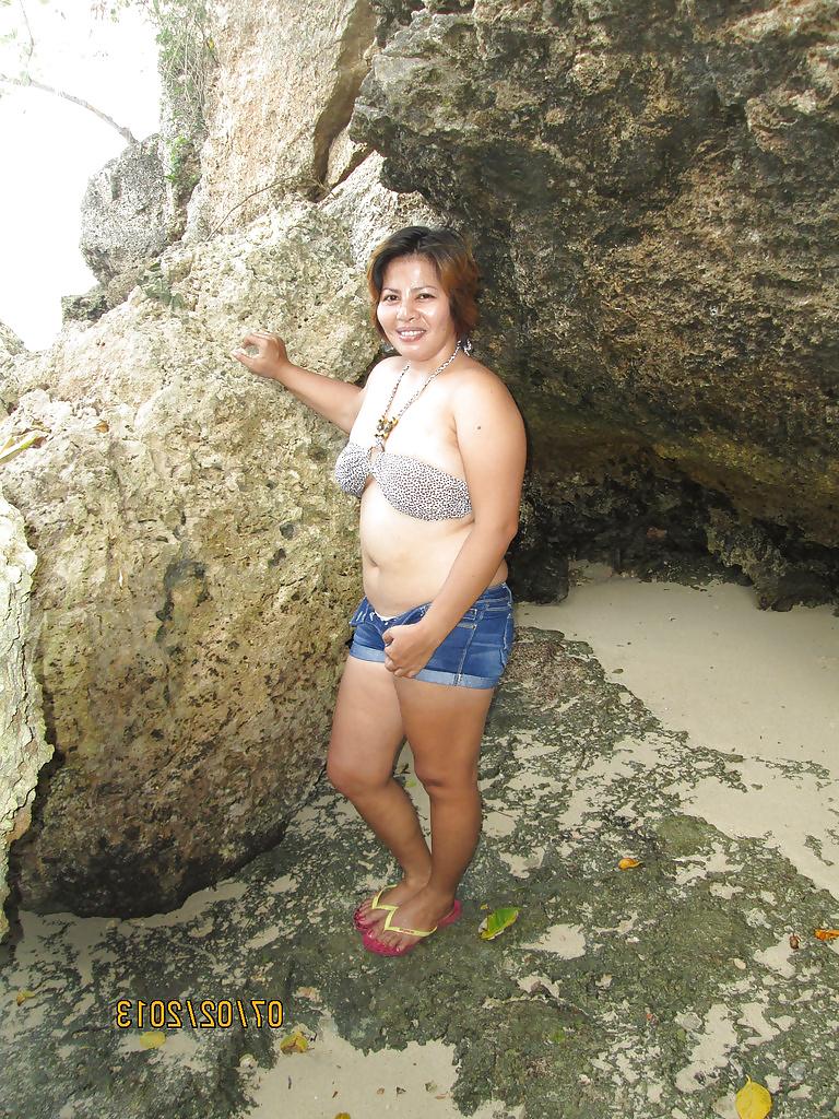 11P Pinay Milf Victoria 2